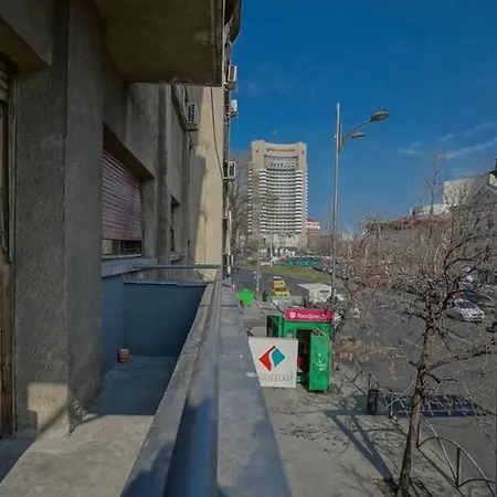 8 People ,old Town Apartman Bukarest